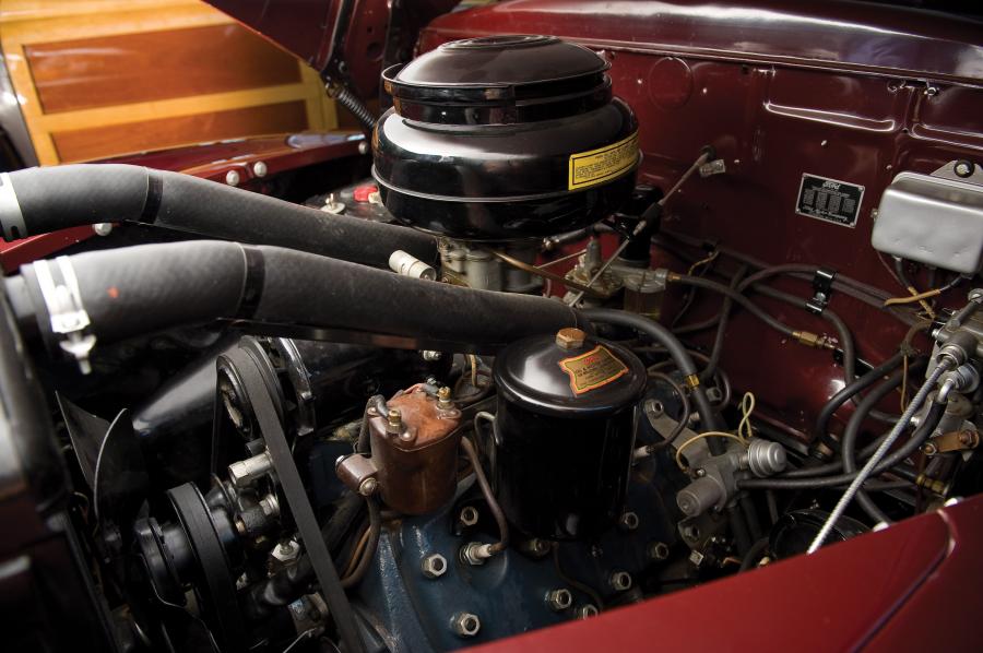  Ford Super DeLuxe Sportsman Convertible 1947 года  (фото 45 из 61)